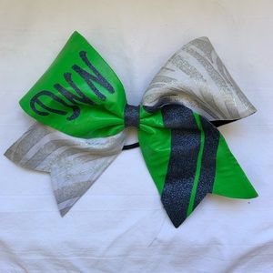 DNN cheer bow
